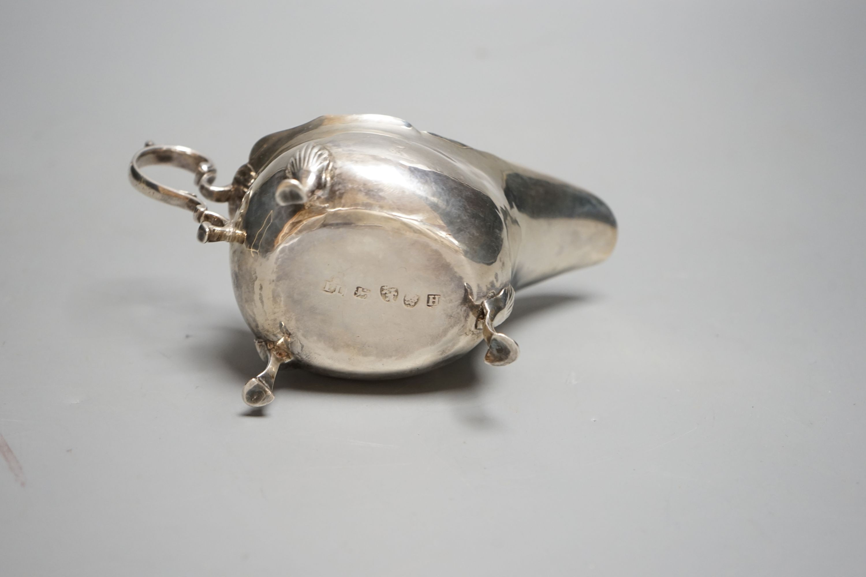 A George III provincial silver sauceboat by John Langlands, Newcastle, 1774, length 15.8cm